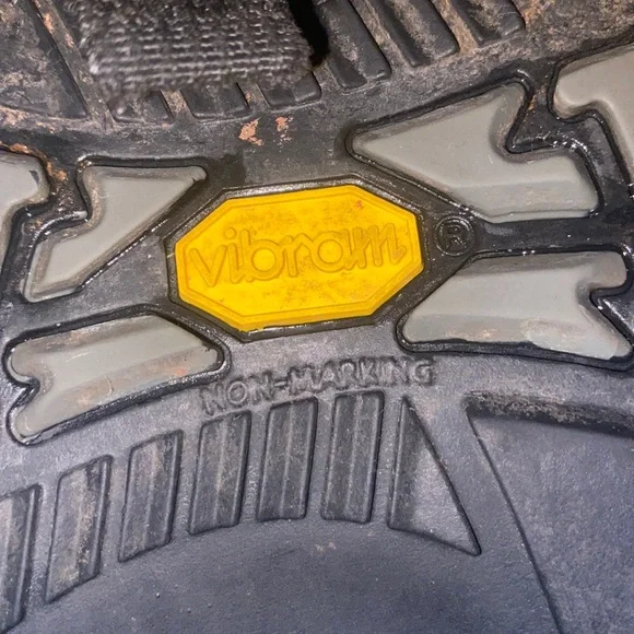 CHACO Z/2 MENS RED AND BLACK SANDALS - Picture 5 of 5